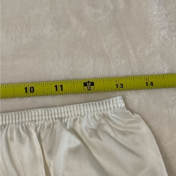 VANITY FAIR / Cream 30" Slip Size L - Picture 6 of 8